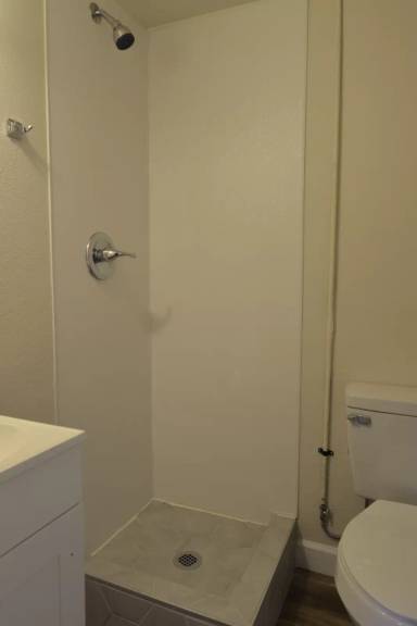 Main picture of 600 Central Ave