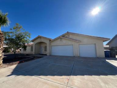 Main picture of 4137 S Jasmine Ave