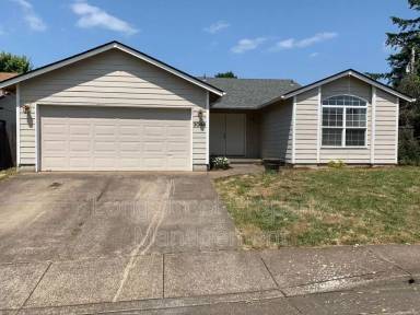Main picture of 3044 NE Glacier Way