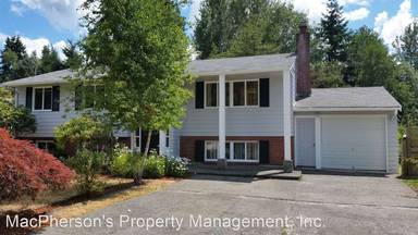 Main picture of 15627 SE 11th St