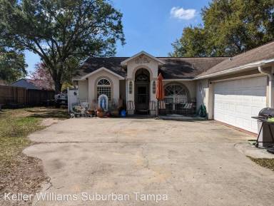 Main picture of 1850 Lakewood Dr