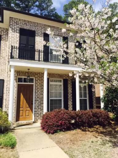 Main picture of Esplanade Ridge