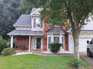 Main picture of 2921 Tallard Ln