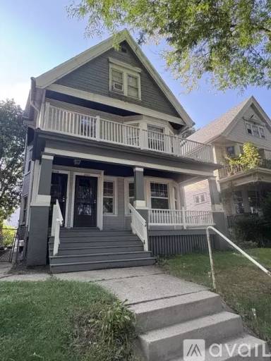 Main picture of 2761 N Humboldt Blvd