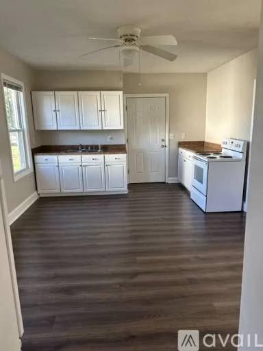 Main picture of 9 Green Ave