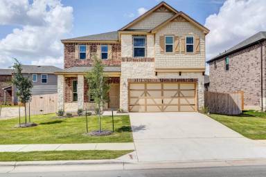 Main picture of 404 Lynwood Gold Way