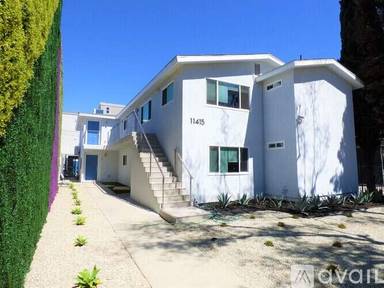 Main picture of 11415 Miranda St