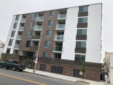 Main picture of 428 S Robertson Blvd