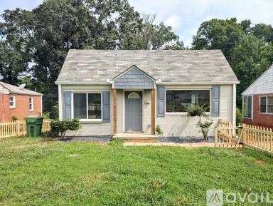 Main picture of 1445 Adele Ave SW