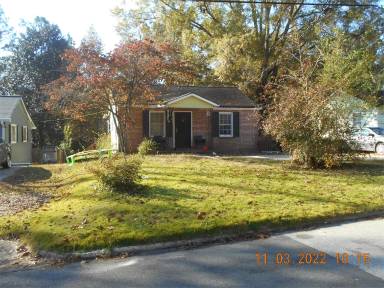 Main picture of 120 Brenda Blvd