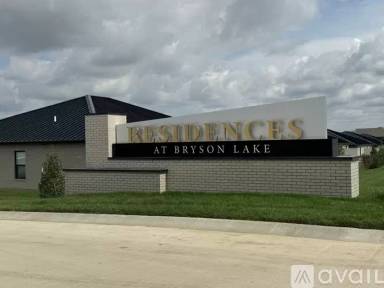Main picture of Bryson Lake Duplexes