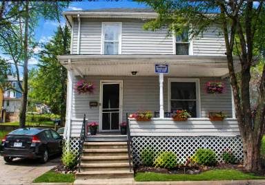 Main picture of 6 Brown Ave