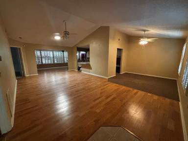 Main picture of 6535 SW 84th Place Rd