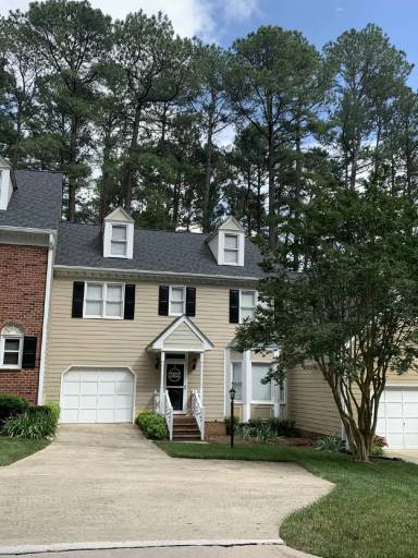 Main picture of 7802 Coach House Ln