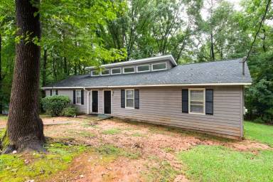 Main picture of 199 Creekwood Pl