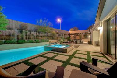 Main picture of 81 Navarra Canyon Ct
