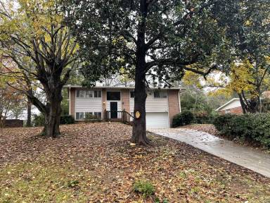 Main picture of 6921 Doncaster Rd