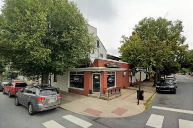 Main picture of 703 N Queen St