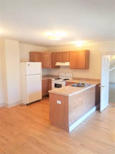 Main picture of 97 N Winooski Ave