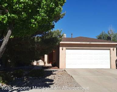 Main picture of 3008 Taos Meadows Dr NE