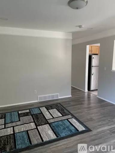 Main picture of 6527 Drexel St