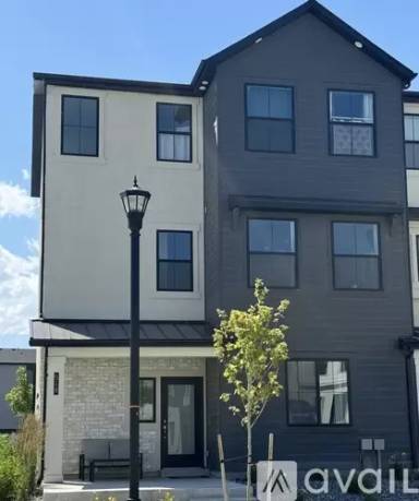Main picture of 523 S 890 W