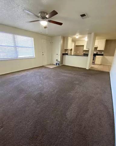 Main picture of 7702 NW 113th Pl