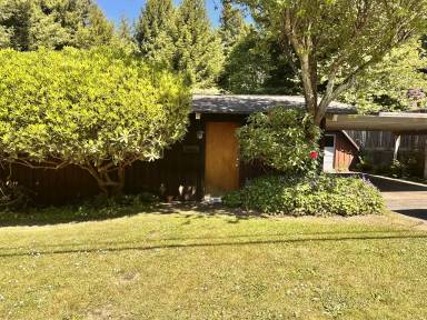 Main picture of 1580 Union St