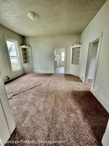 Main picture of 1623 Maple St