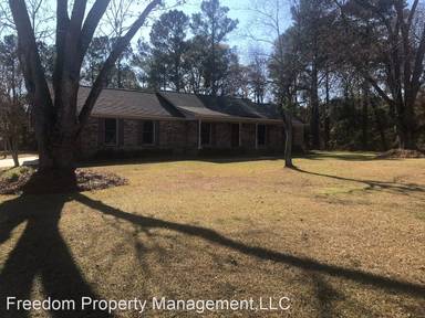 Main picture of 1537 Clifton McNeill Rd