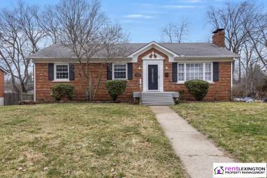 Main picture of 1721 Albemarle Rd