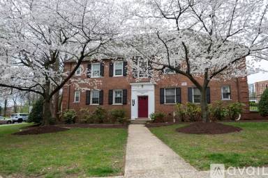 Main picture of 3926 Southern Ave SE