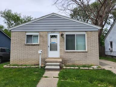 Main picture of 8509 Paige Ave