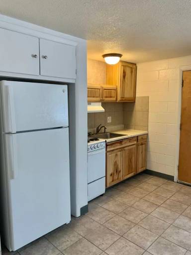 Main picture of 1739 7th Ave