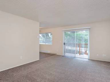 Main picture of Royal Pines Apartments