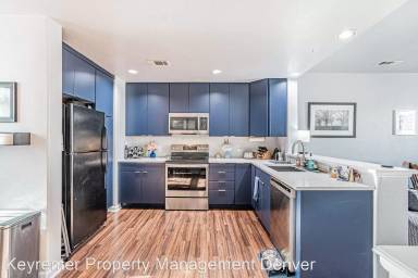 Main picture of 8751 Pearl St