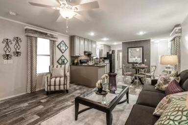 Main picture of 1099 Peachtree Ct