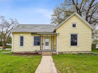 Main picture of 1021 Walnut St