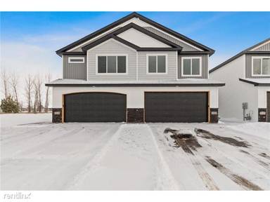 Main picture of 2127 Cleveland Way S