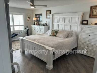 Main picture of Oceans Six Condo