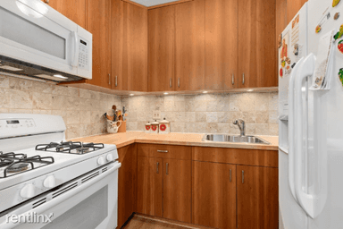 Main picture of 7104 Fresh Pond Rd