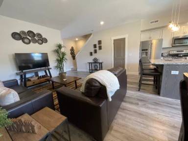 Main picture of 301 River Park Ave