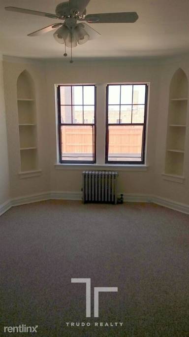 Main picture of 4829 N Damen Ave