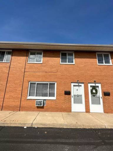 Main picture of 29904 Euclid Ave