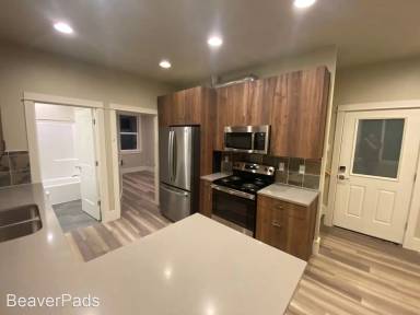 Main picture of 1008 NW 23rd St