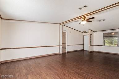 Main picture of 14050 SE 10th St