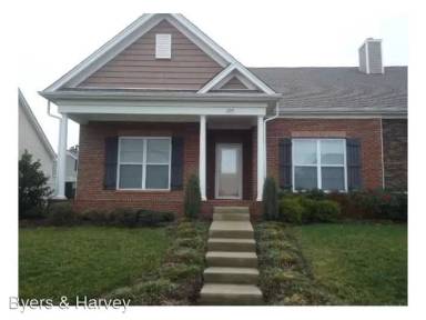 Main picture of 205 Turnberry Cir