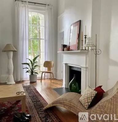 Main picture of 1414 Magazine St