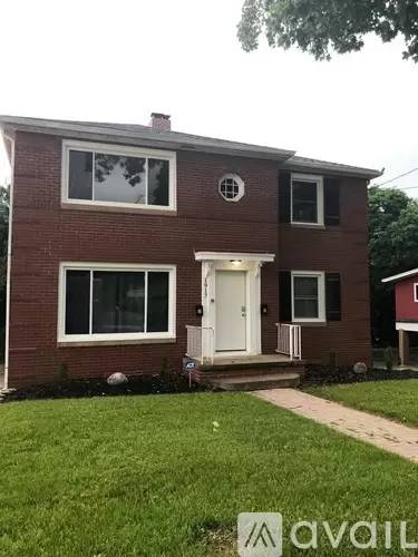 Main picture of 1917 Fulton Rd NW