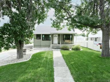 Main picture of 1242 Avenue F